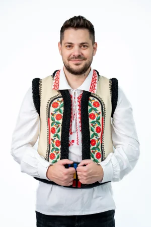 Bundita barbateasca traditionala din postav zona Moldovei