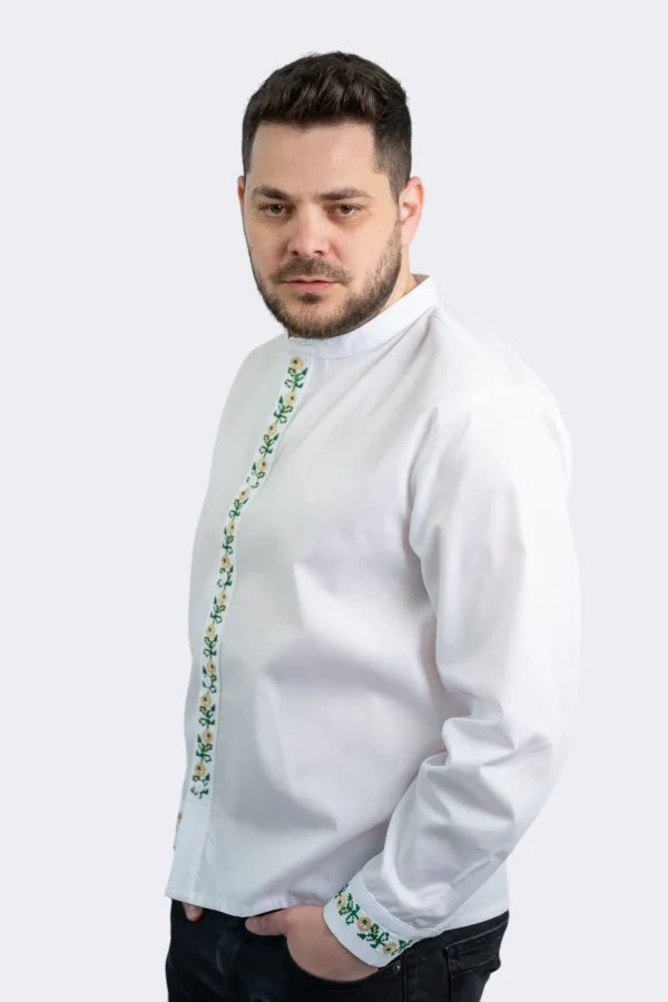 Camasa alba barbat in nasturi cu broderie traditionala florala (4)
