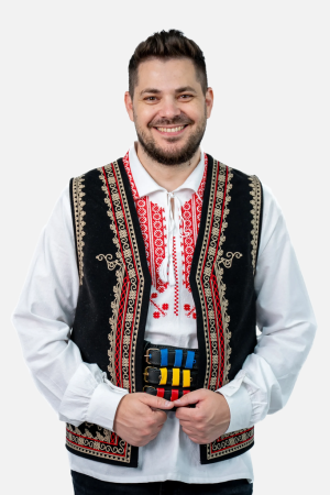 Costum popular barbat vesta ie si chimir
