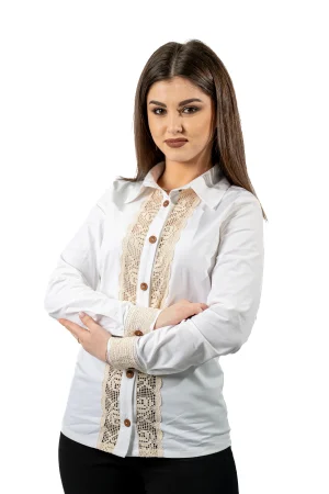 Cămașă albă elegantă cu inserție din dantelă bej
