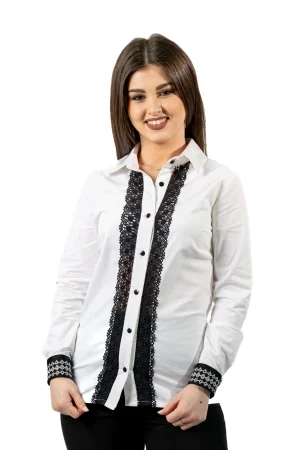 Cămașă albă elegantă cu inserție din dantelă neagră