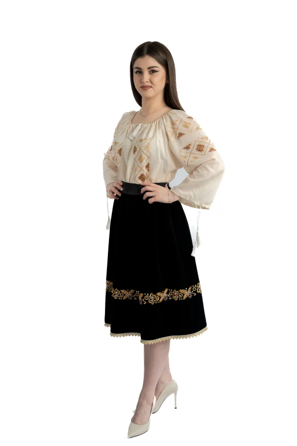 Fusta de catifea cu margele cusute model fluture (8)