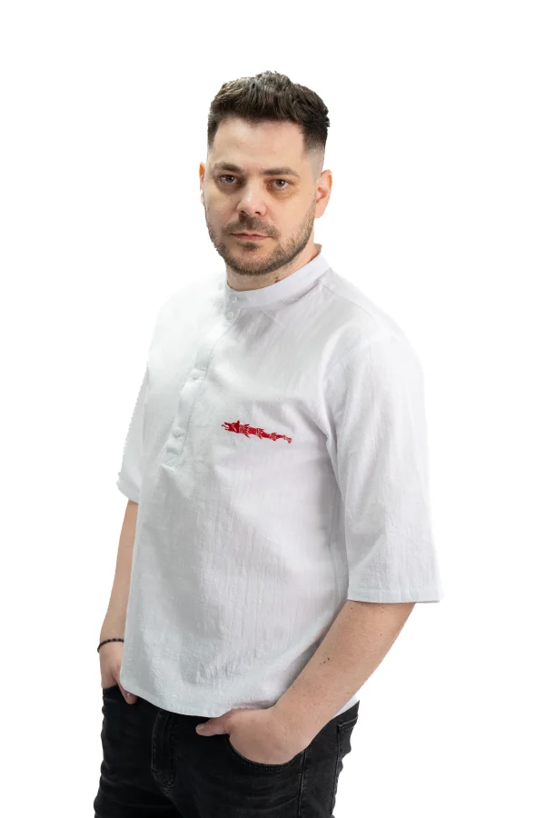 Camasa barbateasca cu maneca scurta broderie Lupul Dacic (1)